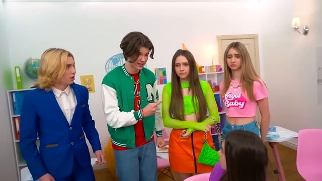 Популярная VS Непопулярная Русалка || Как Стать Богатой Русалочкой?