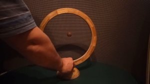 Светильник дизайнерский из дерева