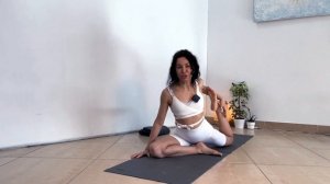 Поза РУСАЛКИ / Эка Пада Раджакапотасана | ОТСТРОЙКИ АСАН | ЙОГА для НАЧИНАЮЩИХ | AYATI YOGA | Айяти