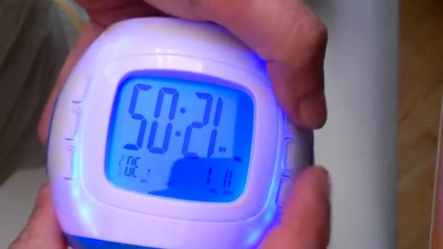 Часы-будильник с мелодиями, лед подсветка смотреть онлайн