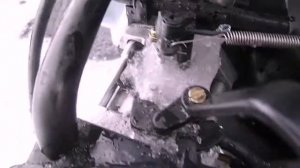 Замёрз карбюратор на толкаче.