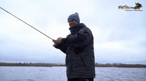 Джиговая ловля с лодки в коряжнике. Практика ловли №49