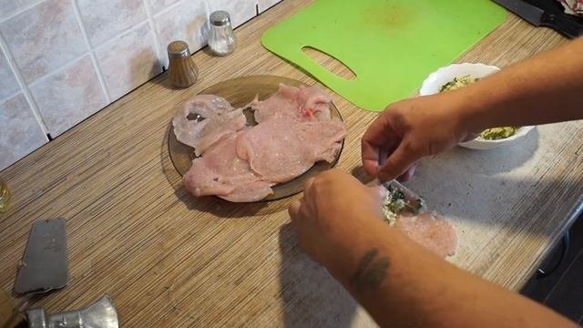 Куриные рулетики с сыром.