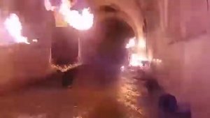 Красивый танец под Русским мостом во Владивостоке