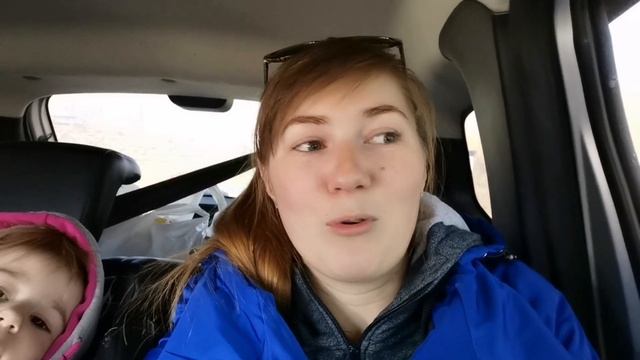 ВЛОГ КУПИЛИ БИЛЕТЫ НА ПОЕЗД И УЕХАЛИ В ДЕРЕВНЮ/СТРОИМ ПЕСОЧНИЦУ смотреть онлайн