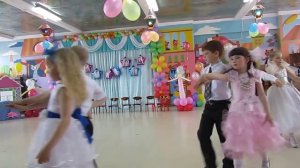 Выпускной в детском саду 2013 год вальс!(Верх-Ирмень)