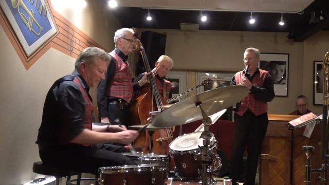 Jazz på Restaurang Louis 20 dec 2017 med Louisiana Dixie Kings смотреть онлайн