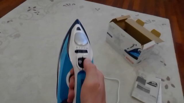 Распаковка - Утюг Bosch TDA5024210 смотреть онлайн