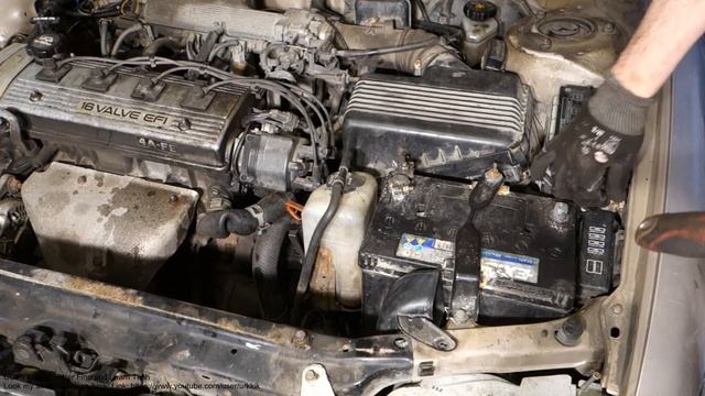 Battery replace Toyota Corolla years 1990 to 2002 смотреть онлайн