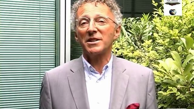 Nelson Monfort natation смотреть онлайн