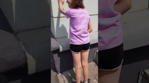 Оператор проиграл поджопник.часть1