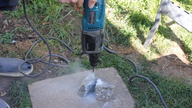 Makita Hr2470