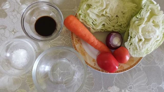 Салат с капустой и бальзамическим уксусом