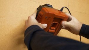 egmatec Wandhalterung für HILTI C4/36-ACS - Ladegerät