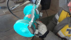 изготовление кинжала из напильника часть 1я
