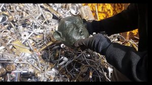 Находки на свалке , выброс антикварного магазина , серебро, медаль, и др.