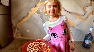 Делаем с дочкой ажурные блинчики