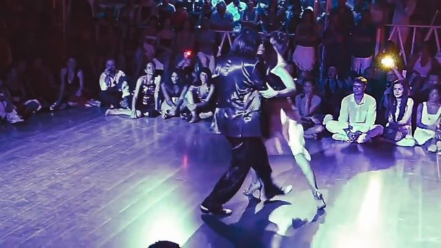 Chicho Frumboli and Juana Sepulveda смотреть онлайн