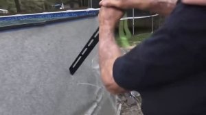 ЗЛОЙ ДЕД ВРЕЗАЛСЯ В БАССЕЙН