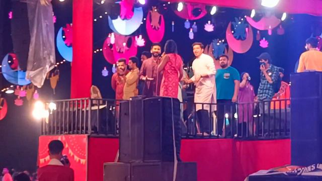 Moti Veraana Song Live by Amit Trivedi , Asees Kaur / Navratri / Vadodara / Parul University смотреть онлайн