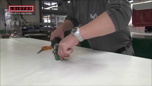 Leister Triac ST - сварка баннеров и ПВХ тканей смотреть онлайн