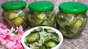 Сколько не закроешь, все мало. Салат из Огурцов на зиму. Очень вкусный! Хрустящие огурчики на зиму
