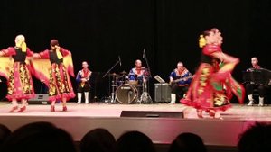 Ансамбль русского танца «Огоньки» (Барнаул) Фрагмент 1 выступления