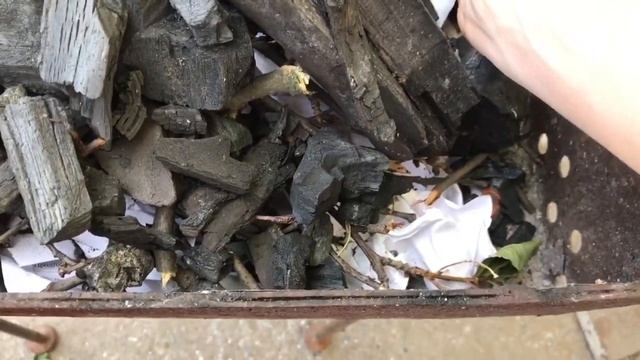 Как распалить УГОЛЬ для шашлыка без расжижки. Как разжечь мангал смотреть онлайн