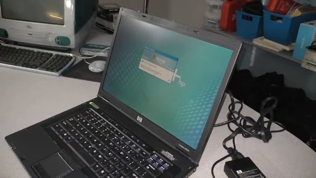 A Nice, Well-Preserved 2005 HP/Compaq NC8230 Laptop смотреть онлайн