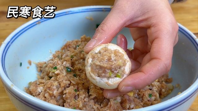 把蘑菇放入滾燙的油鍋中，瞬間變美食，這做法還是第一次，真美味，【民寒食藝】，#炸蘑菇料理，#炸蘑菇食譜， #炸蘑菇的做法 ，#家常菜 смотреть онлайн