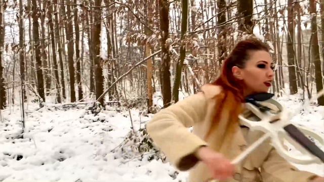 Hans Zimmer Time violin cover by Влада Маринчук. Красиво играет на скрипке в снегу смотреть онлайн