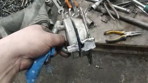 Пошло масло в антифриз , Тойота Ипсум. Причина в теплообменнике, подробный ремонт.