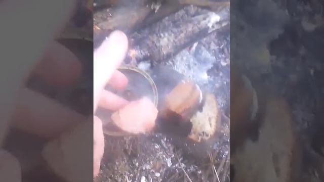 Winter fishing.Зимняя рыбалка, готовим закуску на нажовке, смотреть онлайн