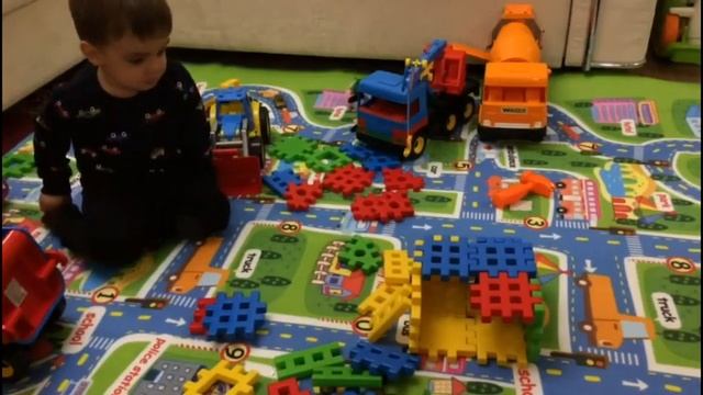 Строим дом из конструктора для Свинки Пеппы Видео для детей Peppa Pig Peppa’s House KIDS FOR VIDEO смотреть онлайн