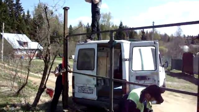 Жесть, парню пробило голову! смотреть онлайн