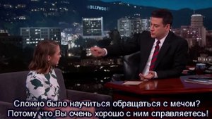 Мэйси Уильямс/Арья Старк о том, как смотрела ИП с бабушкой, и стала левшой.