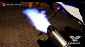 кашуба Евгений тестирует мотоцикл бмв с 1000 рр НР4