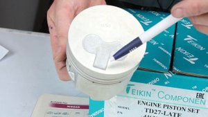 TD27 (2.7L) Nissan поршни TEIKIN 44630STD и 44630050