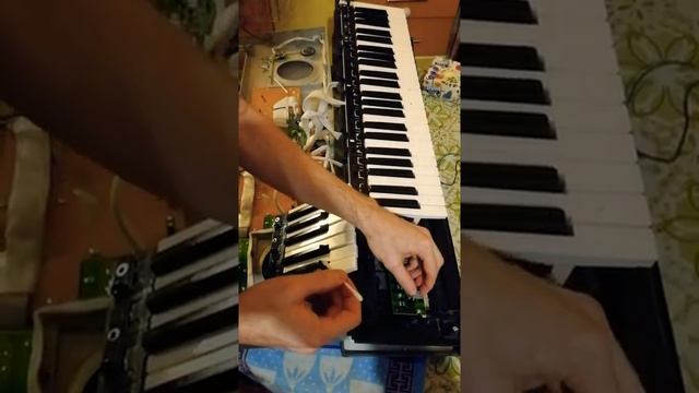 ? Ремонт синтезатора Yamaha PSR-E413 ? смотреть онлайн