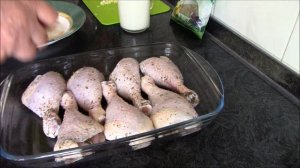 Запеченные куриные ножки в кефире  - легко, просто, быстро и очень вкусно!