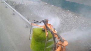 Мойка барьерных ограждений