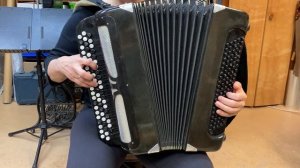 Demonstration of custom made bayan.  Демонстрация Фигановского баяна.