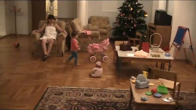 Новый год 2010, с Ванькой и Люськой, детки в детской комнате смотреть онлайн