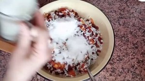 Сладкий пирог с рисом, курагой и изюмом.