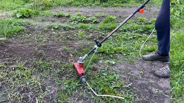 Прочистка от бурьяна с использованием колёс