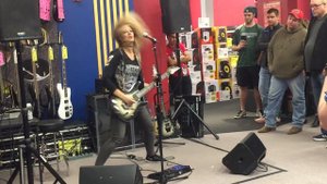 Nita Strauss - Poison (Des Moines, IA 10/22/18)