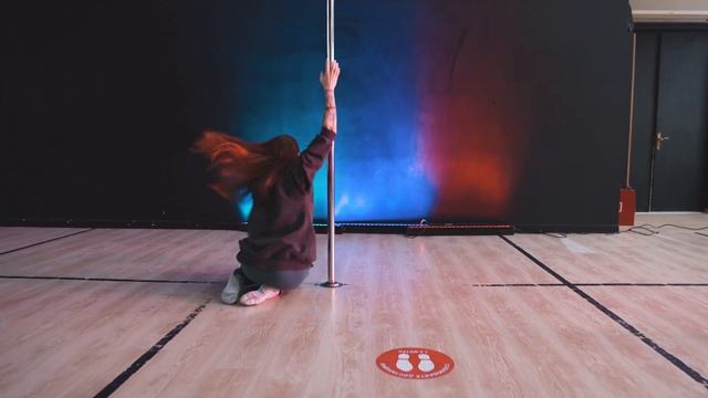 Pole Dance & Contemporary