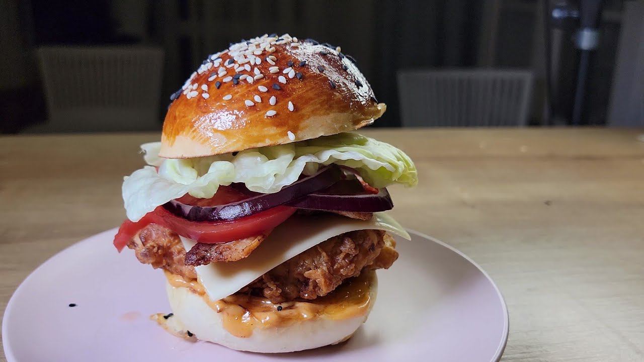 Чикенбургер, который поможет тебе забыть про KFC смотреть онлайн