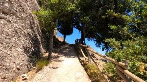 Испания. Барселона. Черная Мадонна и вершины горы Монтсеррат.