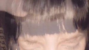 Стрижка челки полукругом.самостоятельно.быстро.